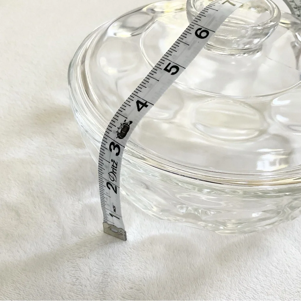 Vintage Pyrex Sculptured Clear Glass 1Qt Covered Casserole Dish w/ Lid
